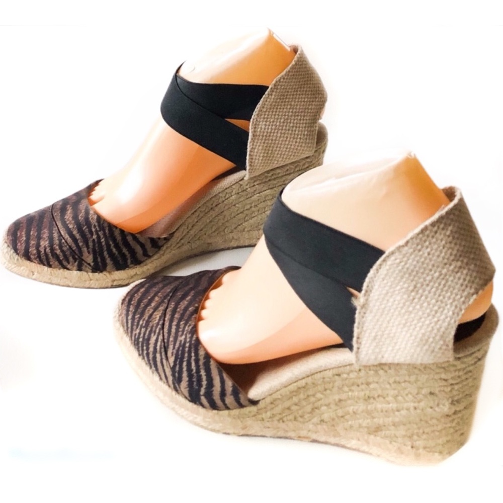 Adrienne Vittadini Birna Espadrille Wedges